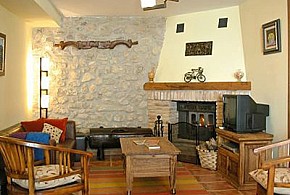 CASA RURAL BASAULA