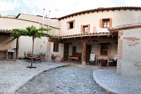 CASA RURAL LA ENHORCADORA