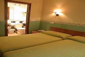 HOSTAL AKELARRE OSTATUA