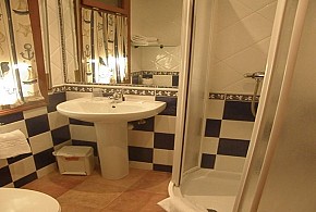 HOSTAL AKELARRE OSTATUA
