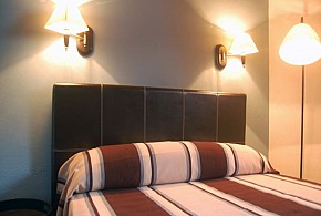 LOS CHOZOS DE LA DEHESA